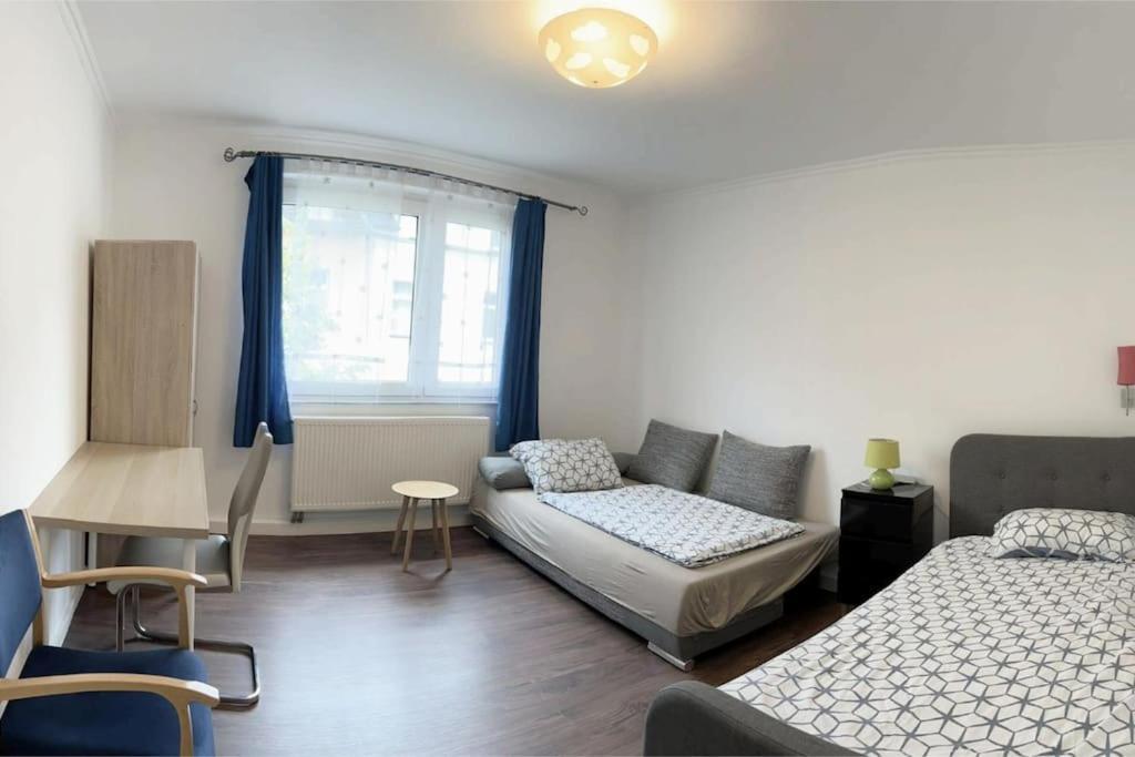 Duesseldorf Messe And Airport, 2-Bedroom Apartment With Kitchen And Garden Duisburg Bagian luar foto