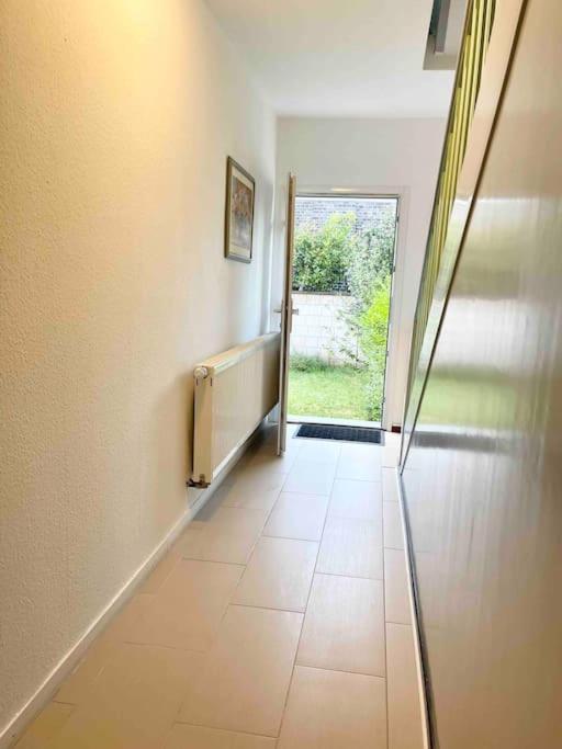 Duesseldorf Messe And Airport, 2-Bedroom Apartment With Kitchen And Garden Duisburg Bagian luar foto