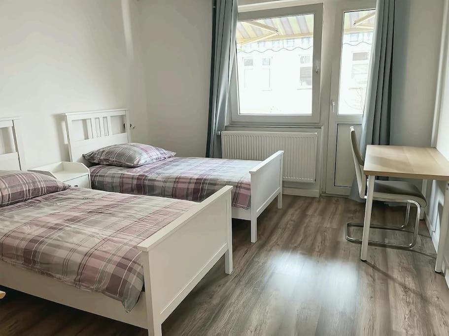 Duesseldorf Messe And Airport, 2-Bedroom Apartment With Kitchen And Garden Duisburg Bagian luar foto