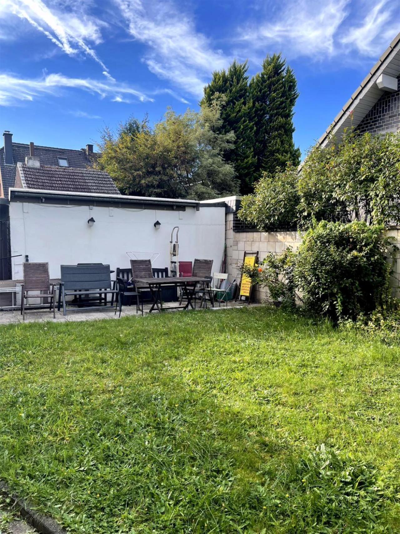 Duesseldorf Messe And Airport, 2-Bedroom Apartment With Kitchen And Garden Duisburg Bagian luar foto